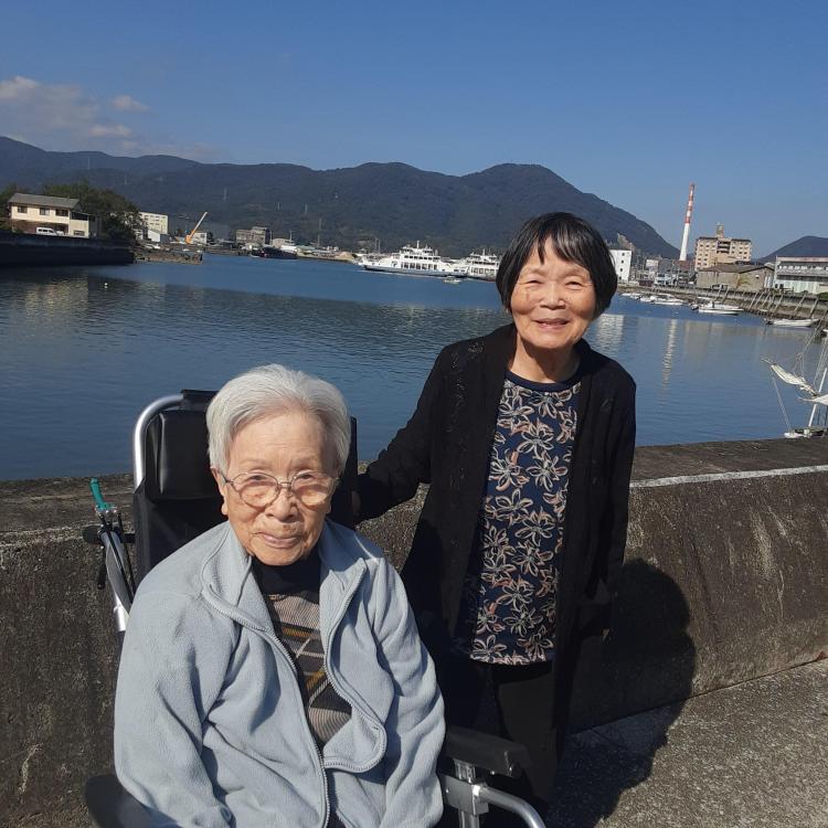 外の空気は気持ちいいねぇ