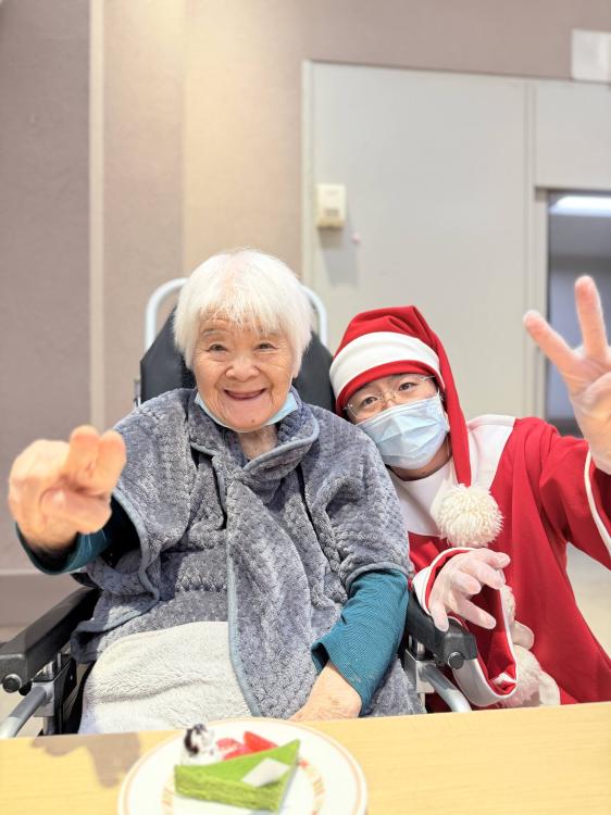 サンタと一緒にハイチーズ‼